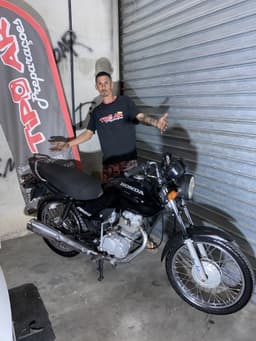 Fan 125 ou 4 mil no pix