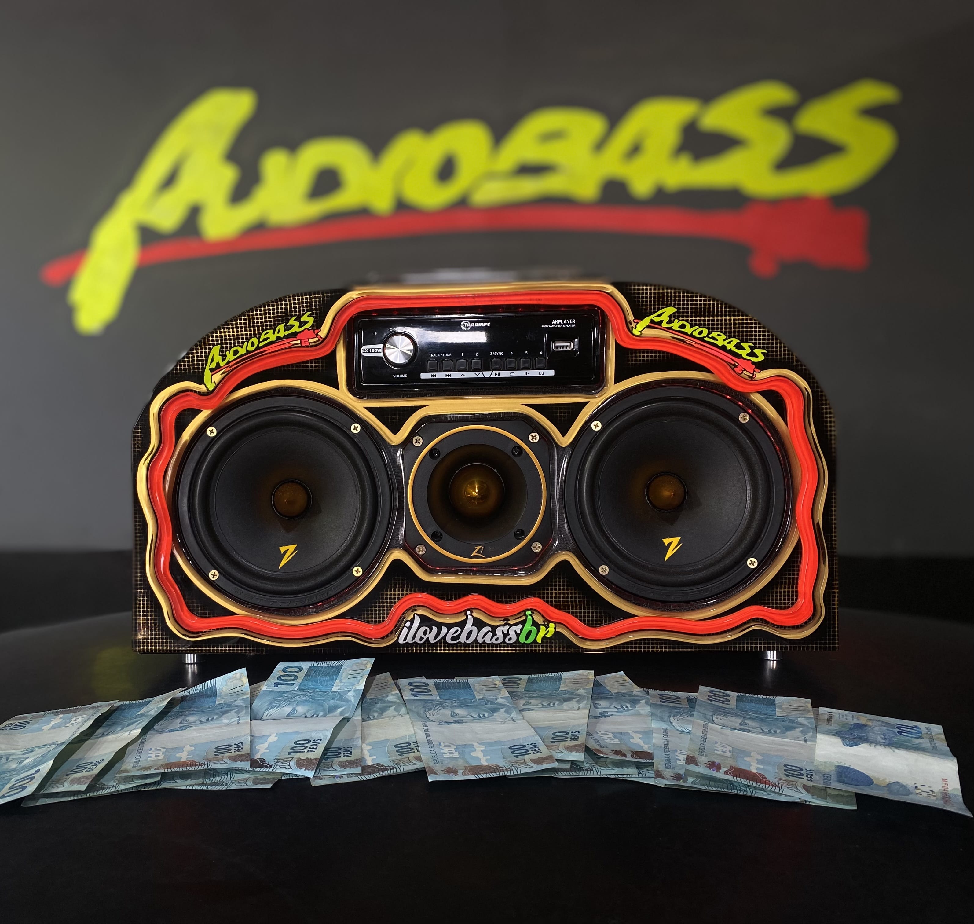 Mini Bob Zetta ou R$2.500 em Dinheiro