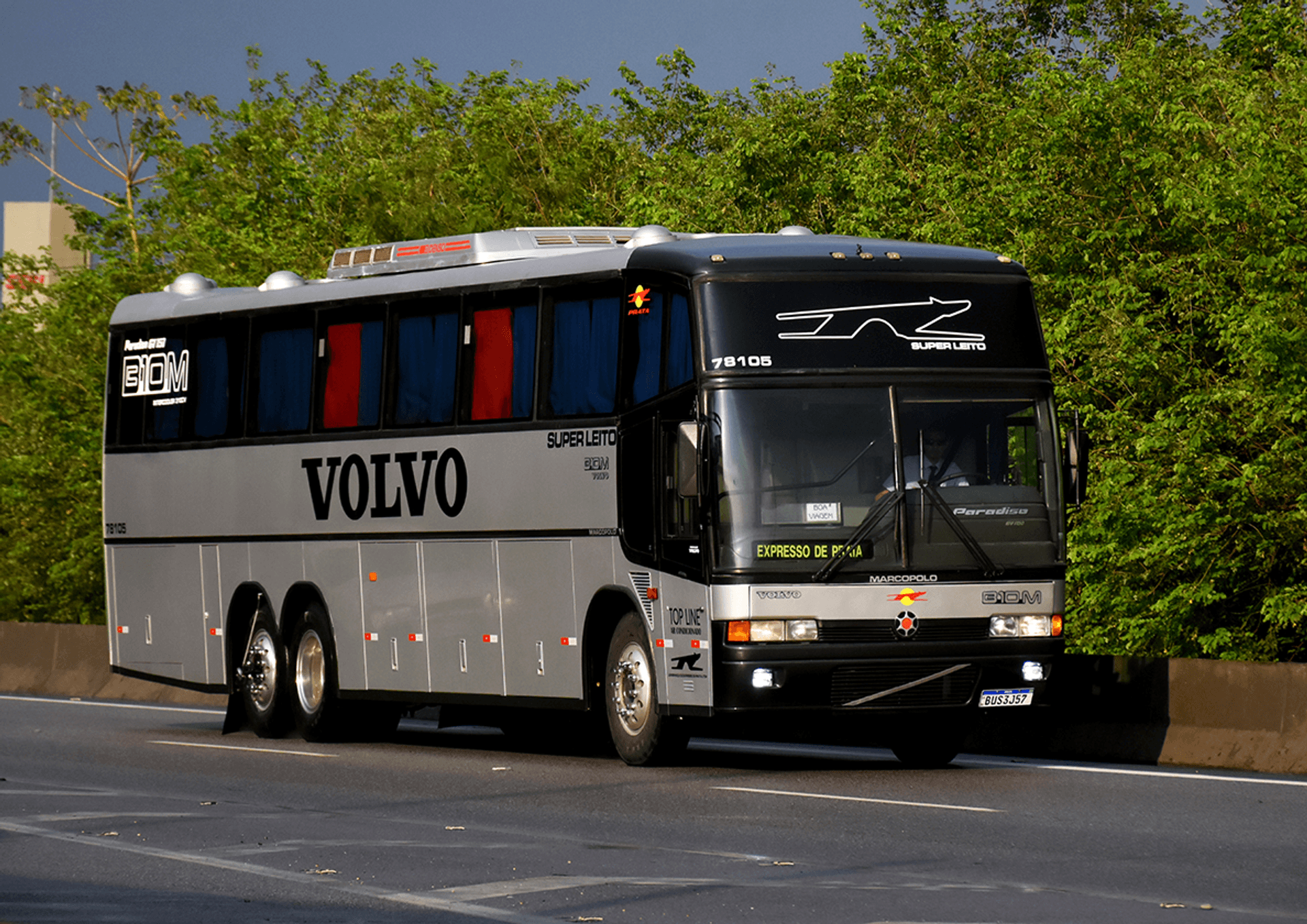 ÔNIBUS VOLVO B10M EXPRESSO DE PRATA SUPER LEITO