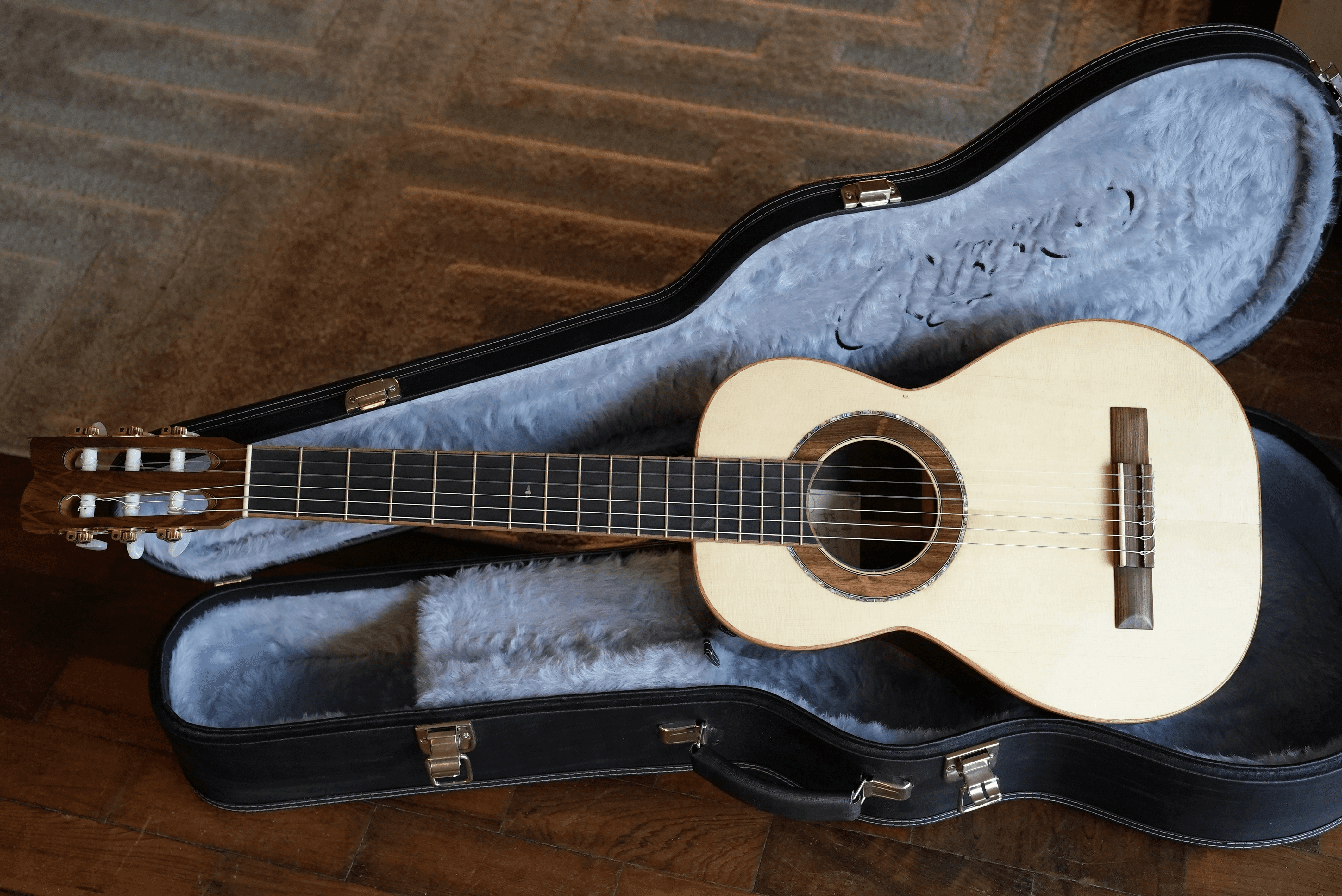 Rifa Violão Rizzi Nylon Parlor