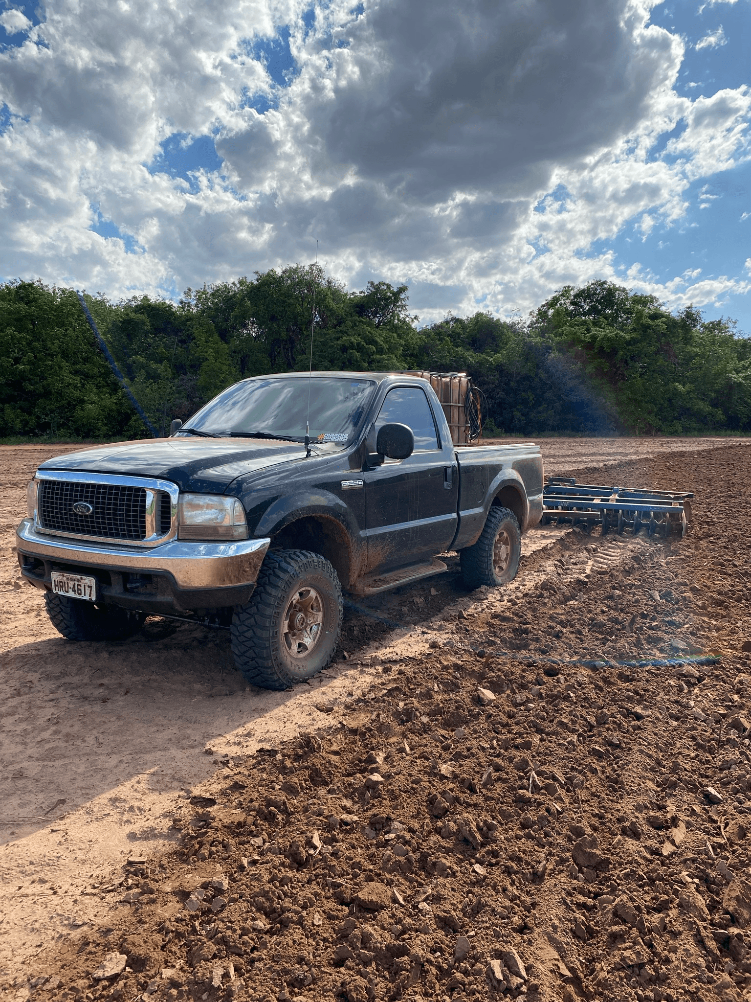 JUJU F-250 MWM 4x4 a  Bruta do Dia a Dia do Agro
