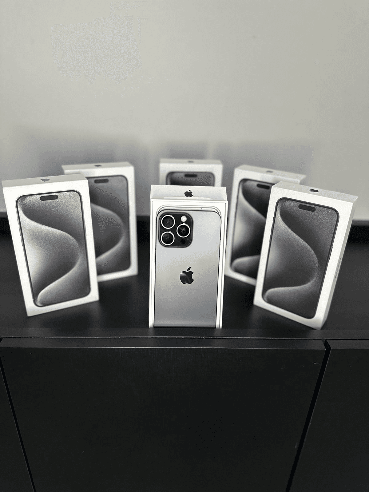 2 Iphones 15 Pro Max 256g ou $12.000 no pix