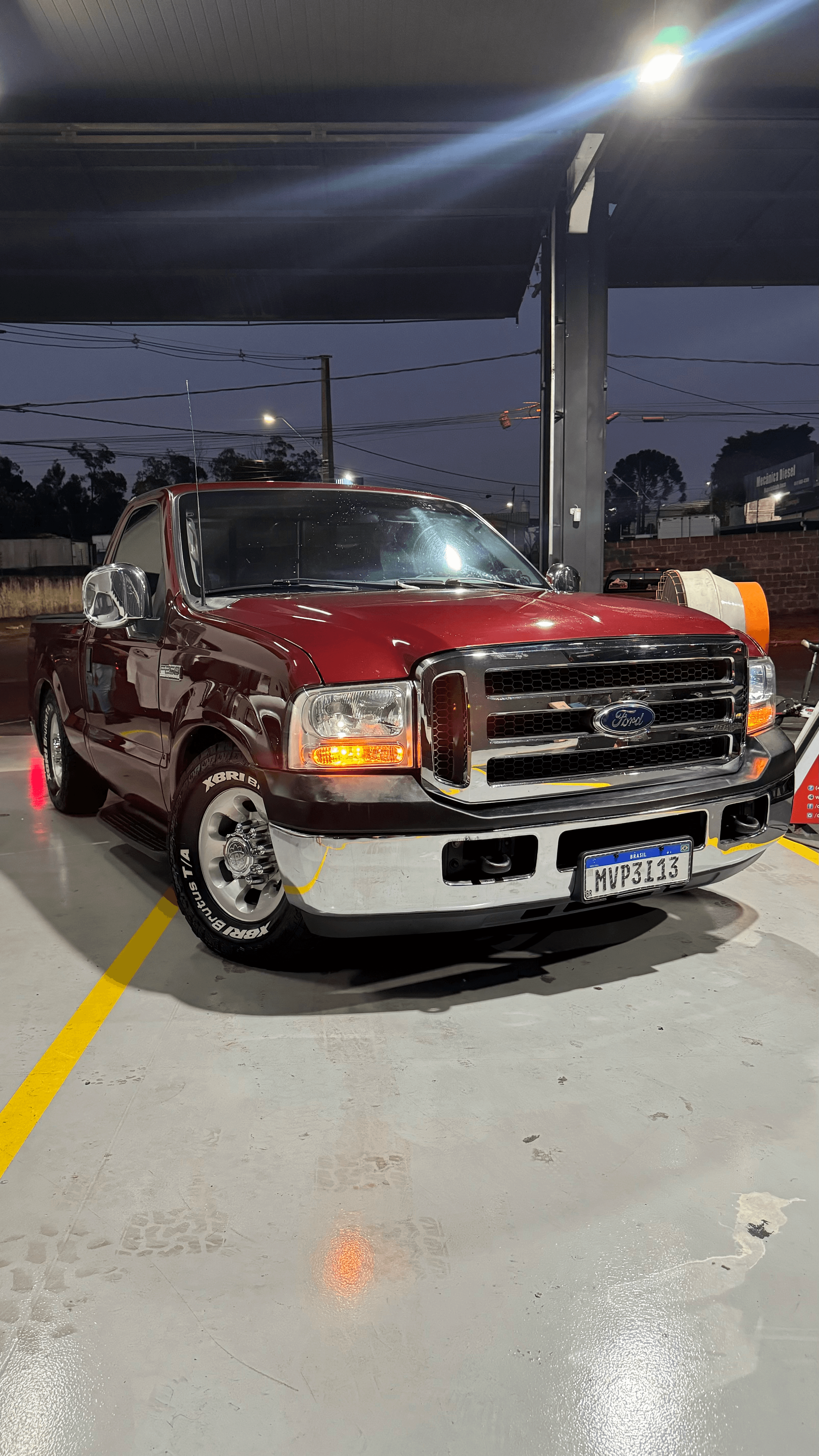 Ação F-250 Bordo Máfia 4x2