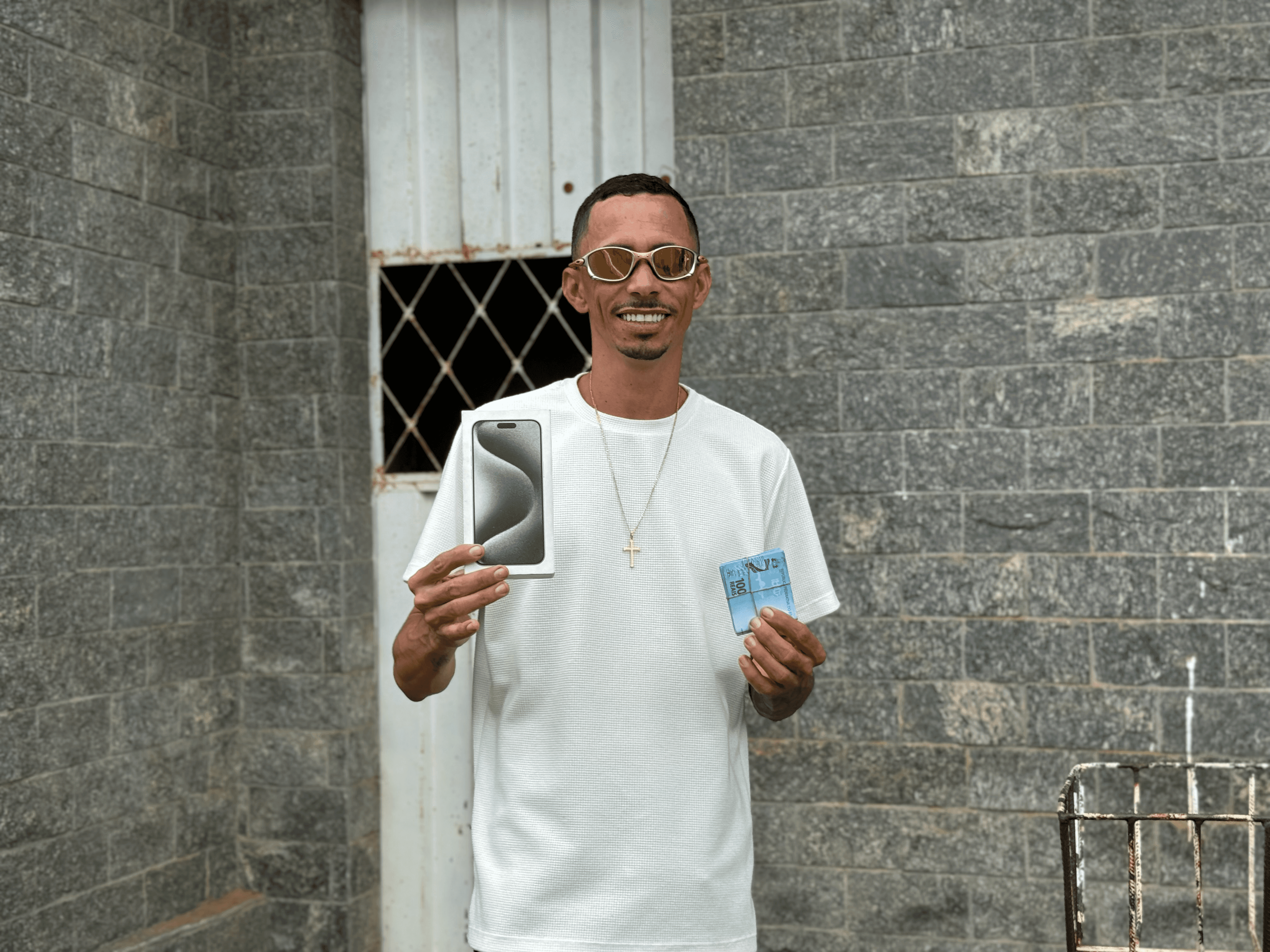 iPhone 15 pro Max ou 5 MIL