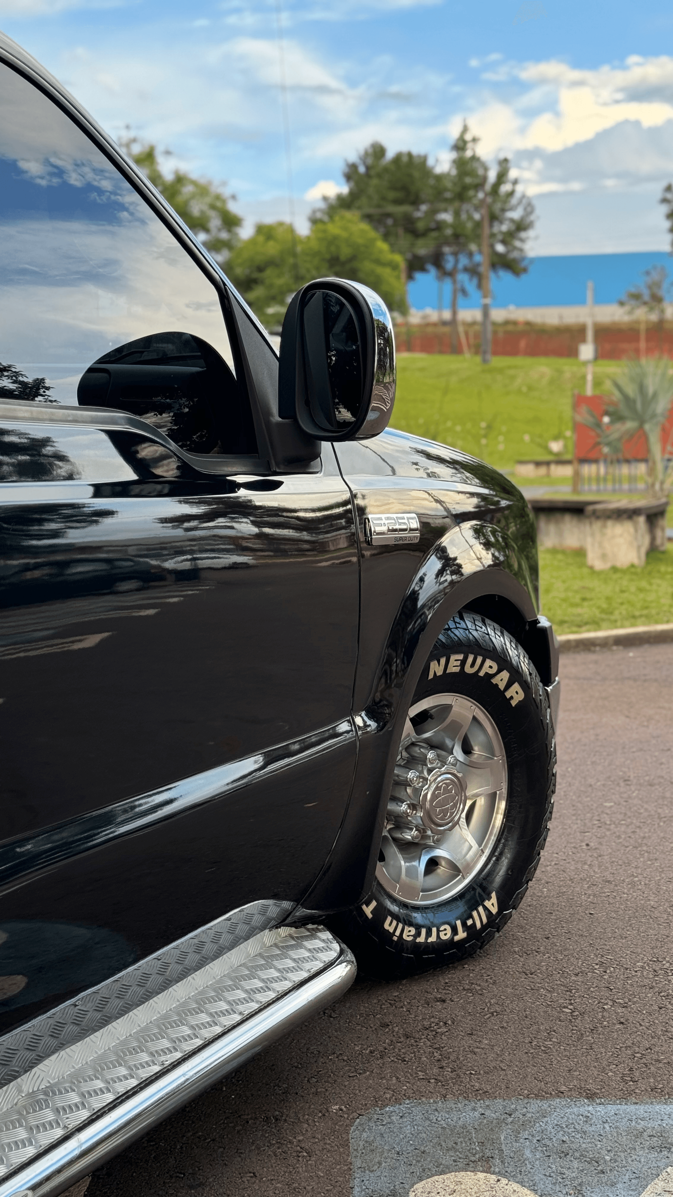 F-250 PRETA KIT 200 CV MÁFIA 4x2