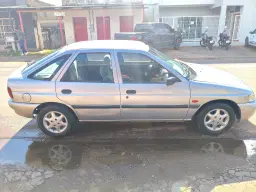 Ação Rápida Escort GL 1.8 16 V