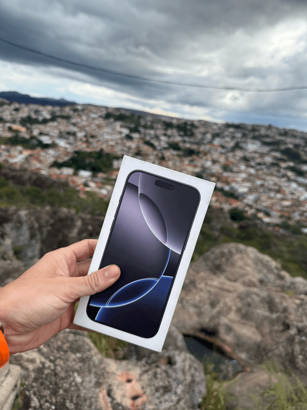 IPHONE 16 PRO MAX OU 6.500 NA SUA CONTA